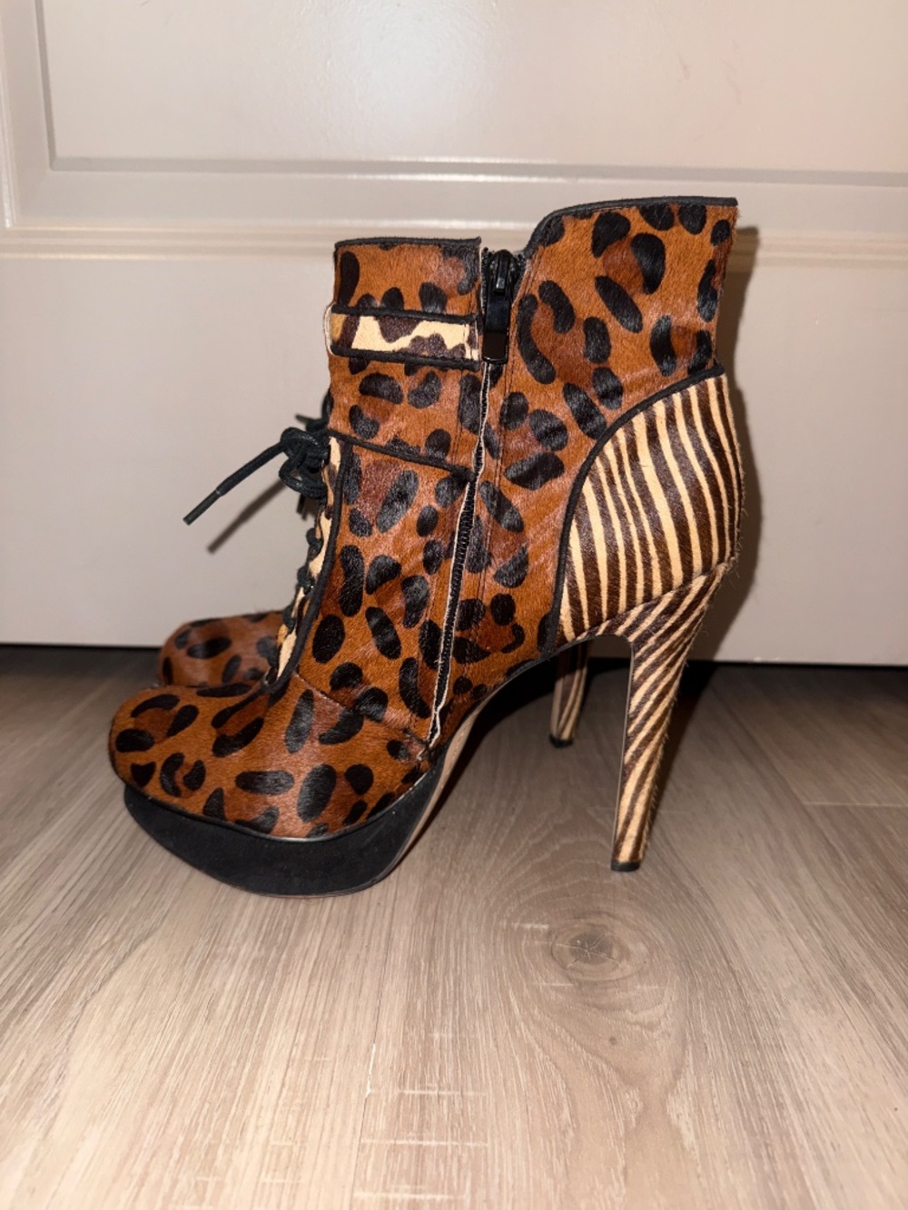 Sam Edelman Booties - Picture 2 of 2
